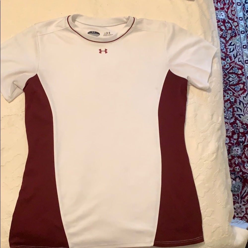 Under Armour women’s Dry Fit t-shirt